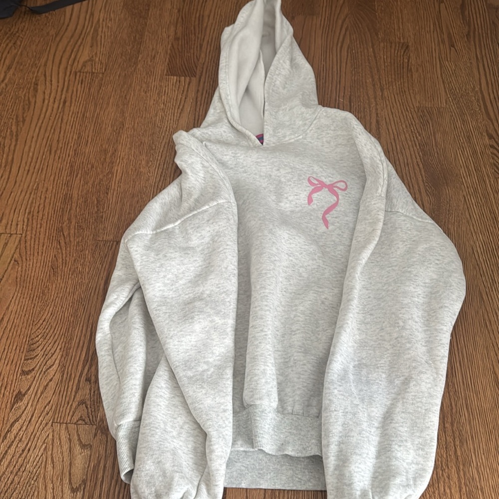 Edikted Pink and White Knit Sweater and Grey Hoodie Bundle - Picture 5 of 7